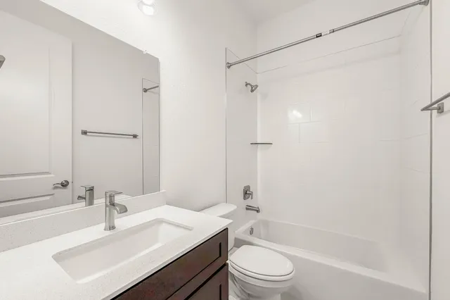 $3,600 | 6127 Clementine Zest Drive, Manvel, TX 77578