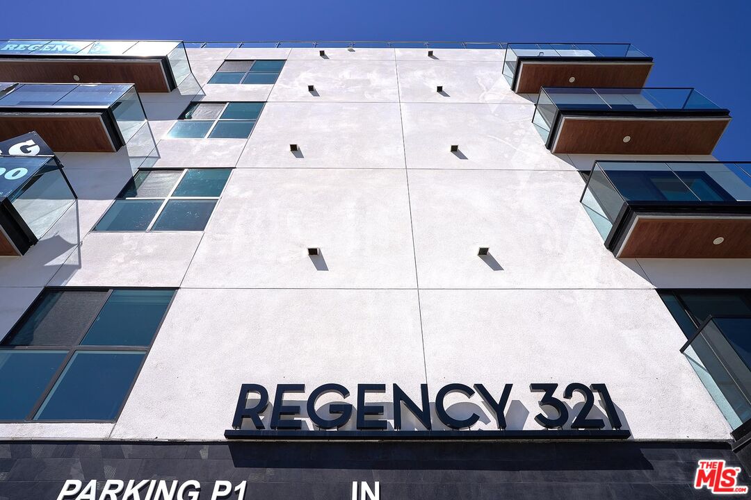 321 South Oxford Ave Unit 202  