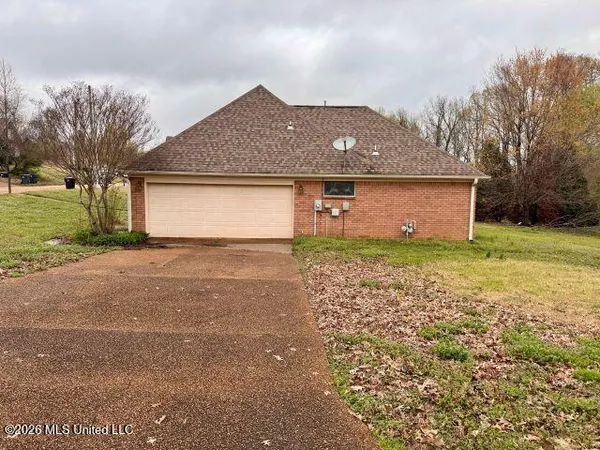 $2,000 | 1324 Biloxi Street, Hernando, MS 38632
