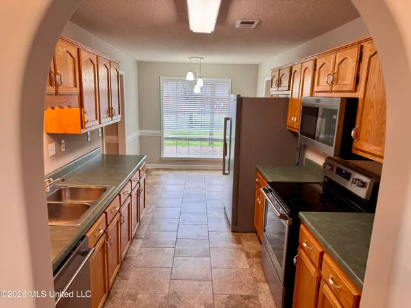 $2,000 | 1324 Biloxi Street, Hernando, MS 38632