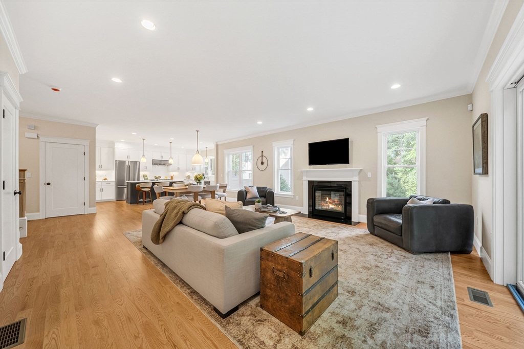 279 Brookline Street, Unit 279 Needham, MA 02492 - Photo 14 of 36