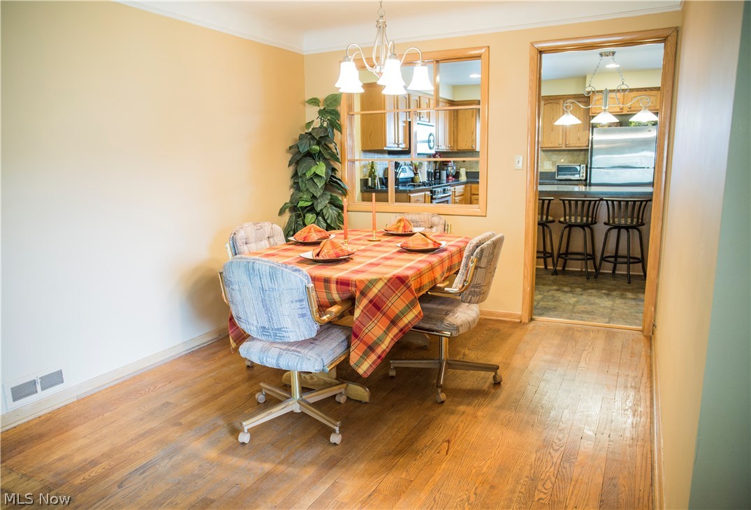 4810 Fairlawn Road Cleveland, OH 44124 - Photo 10 of 25 Gallery Image 10