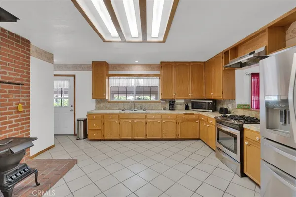 $460,000 | 1231 Mecca Drive, Barstow, CA 92311