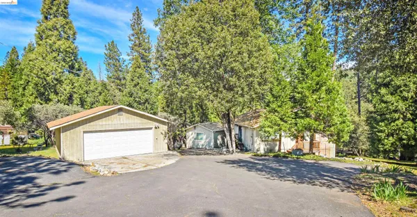 $350,000 | 21881 Phoenix Lake Road, Sonora, CA 95370