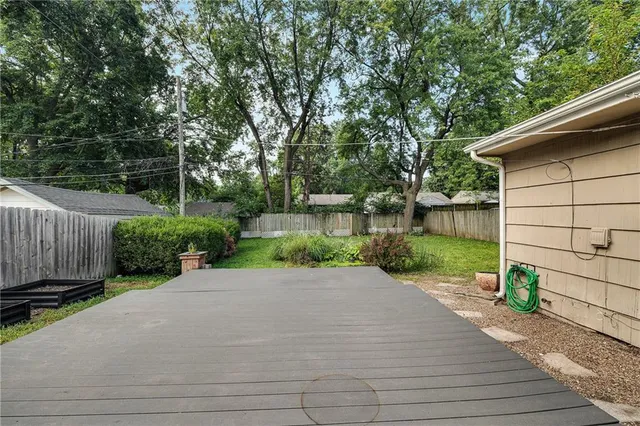 $245,000 | 825 East 75th Street, Kansas City, MO 64131