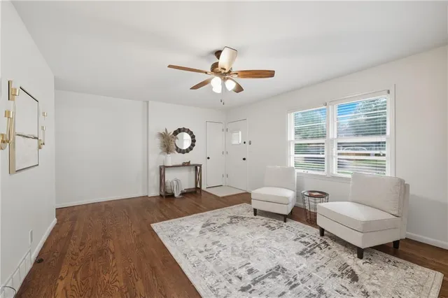 $245,000 | 825 East 75th Street, Kansas City, MO 64131