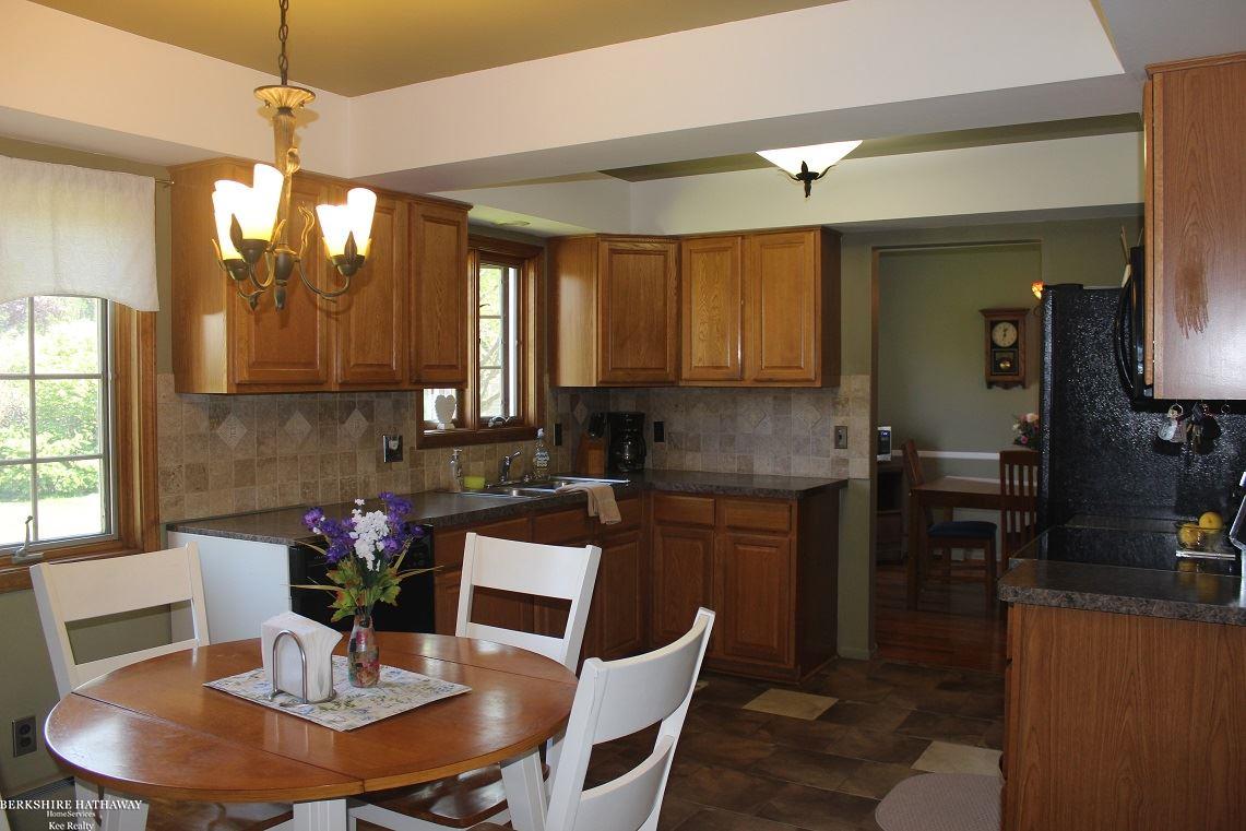 46628 Featherstone Ridge Utica, MI 48317 - Photo 14 of 38 50012058-13.JPG