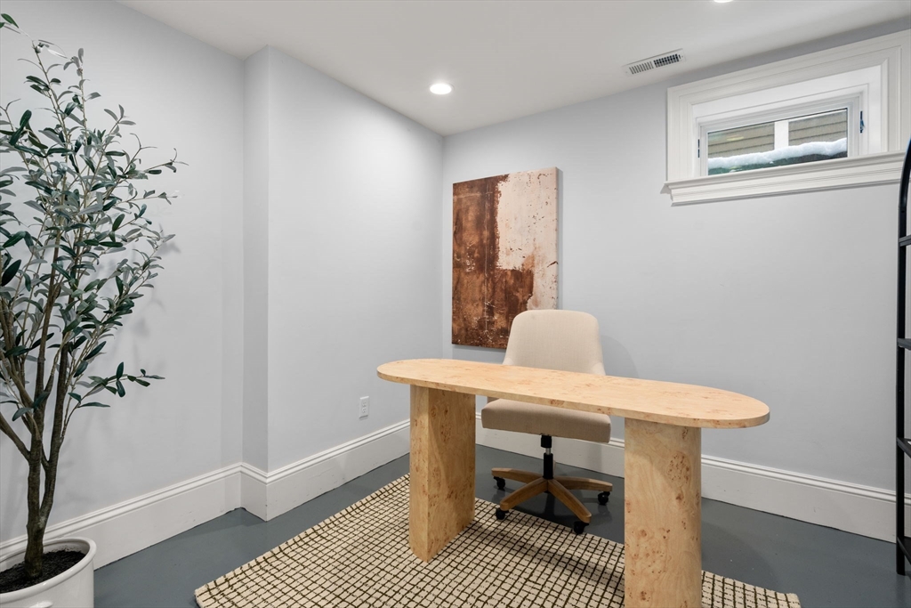 84 Linden Street, Unit 1 Boston, MA 02134 - Photo 16 of 20