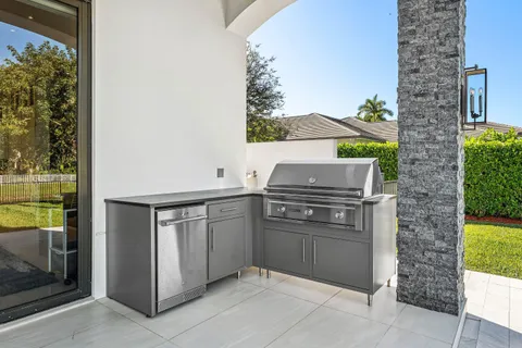 $4,950,000 | 6773 Boniello Drive, Boca Raton, FL 33496