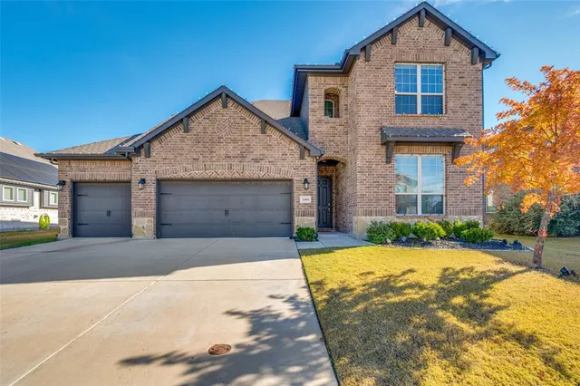 $487,000 | 2604 Upland Trail Lane, Aubrey, TX 76227