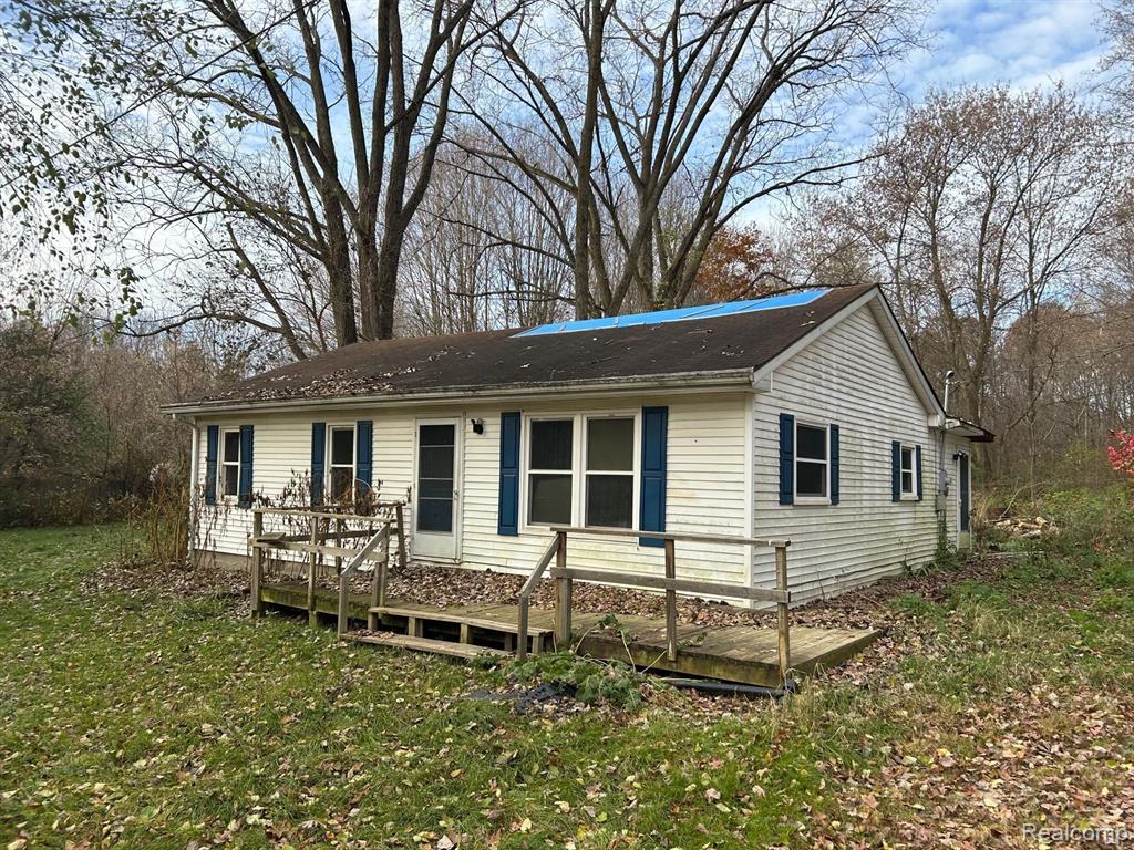 703 North Wilder Road Lapeer, MI 48446 - Photo 1 of 10