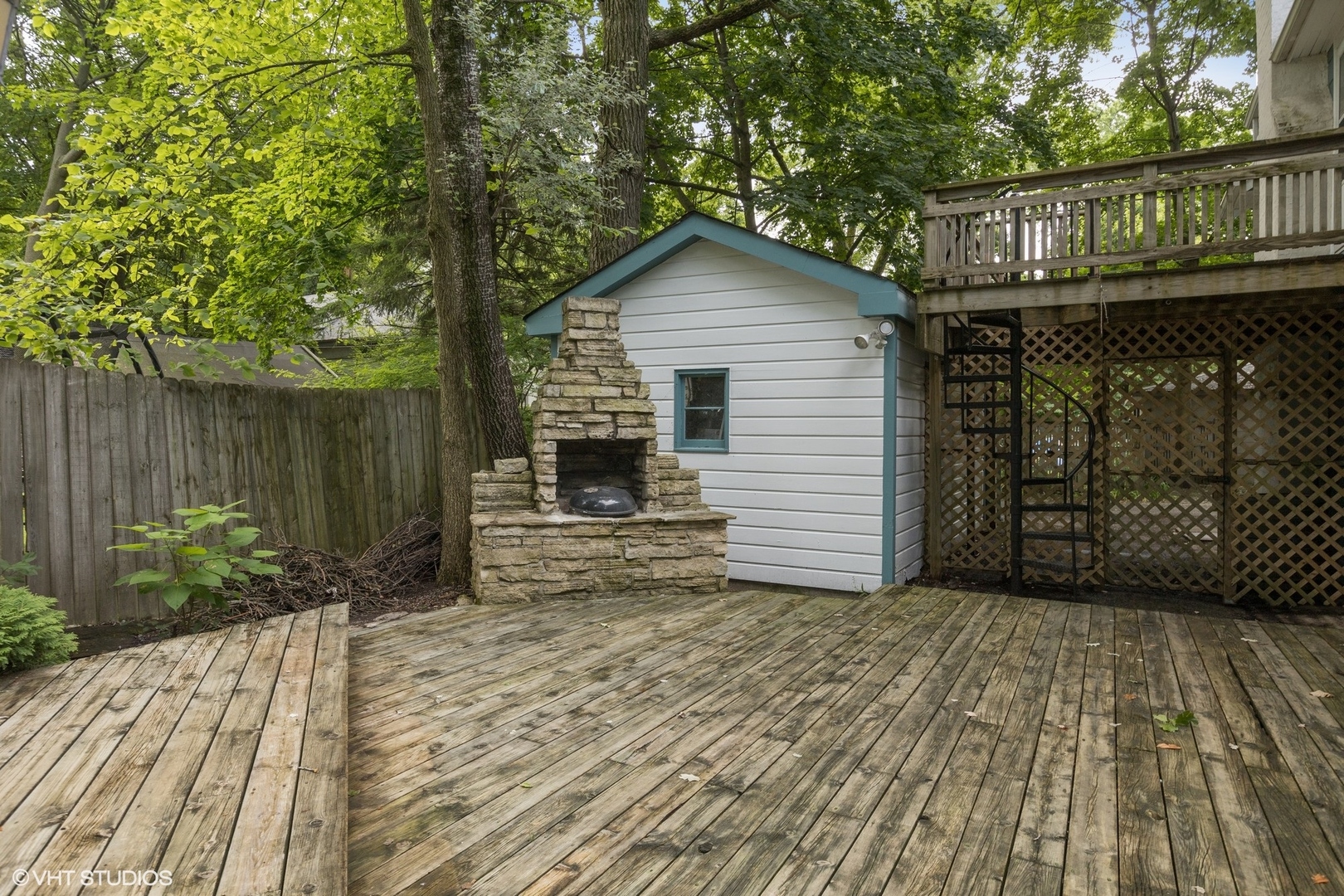 515 Maple Avenue Wilmette, IL 60091 - Photo 20 of 24 a view of a house with a yard