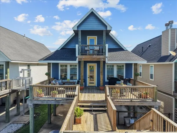$590,000 | 209 South Front Street, Freeport, TX 77541