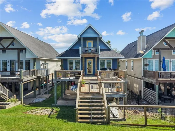 $590,000 | 209 South Front Street, Freeport, TX 77541