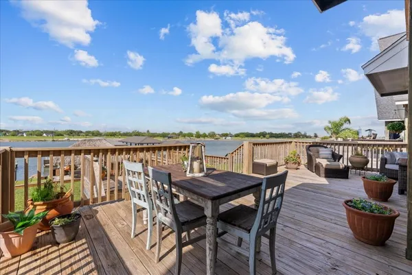 $590,000 | 209 South Front Street, Freeport, TX 77541