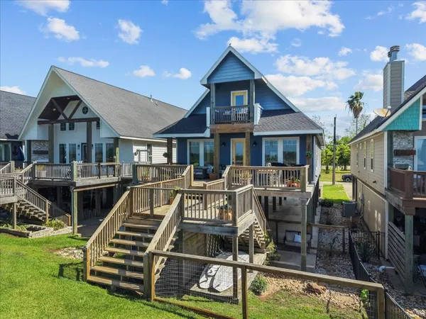 $590,000 | 209 South Front Street, Freeport, TX 77541