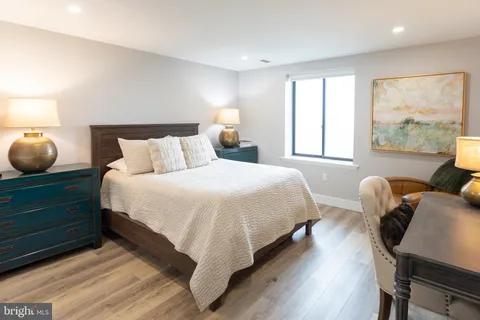 $310,000 | 11309 Valley Forge Circle, Unit 1309, King of Prussia, PA 19406