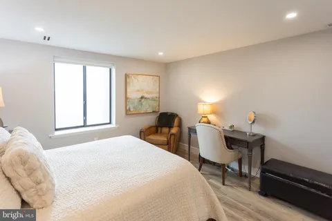 $310,000 | 11309 Valley Forge Circle, Unit 1309, King of Prussia, PA 19406