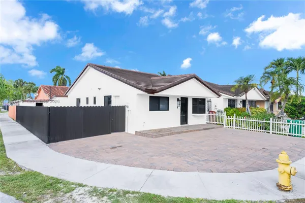 a view of a house with a outdoor space