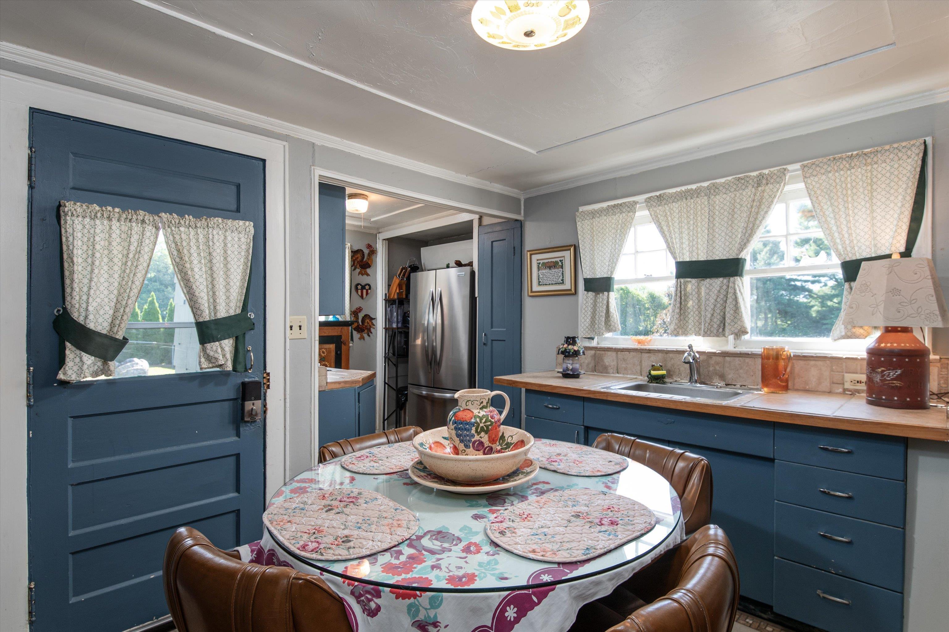 8 Sargent Avenue Rutland, VT 05701 - Photo 12 of 27