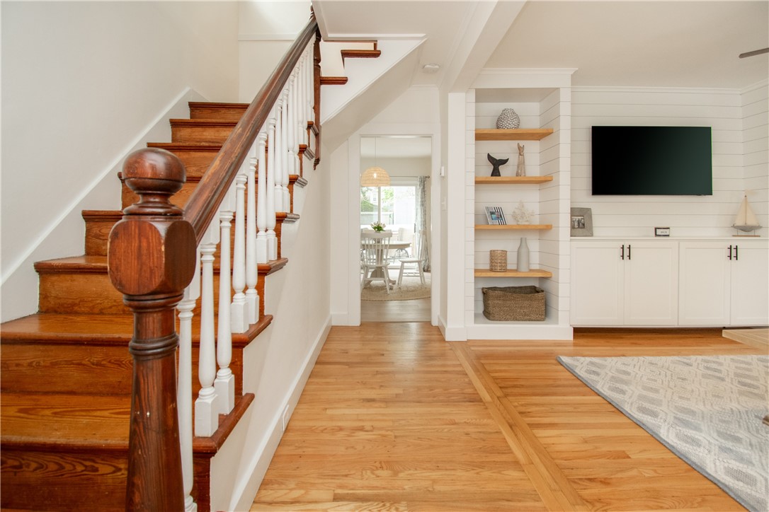 33 Slocum Street Newport, RI 02840 - Photo 18 of 31 entry with stair