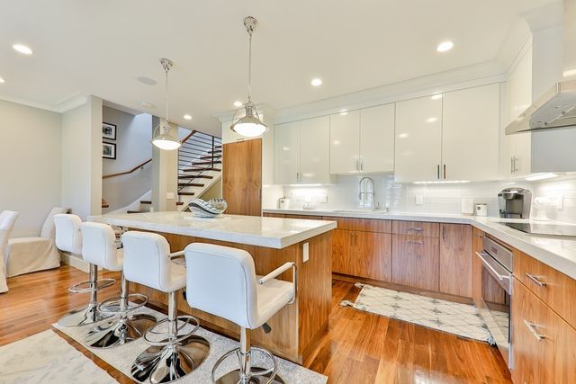 $2,150,000 | 375 Marlborough Street, Unit 4, Boston, MA 02115