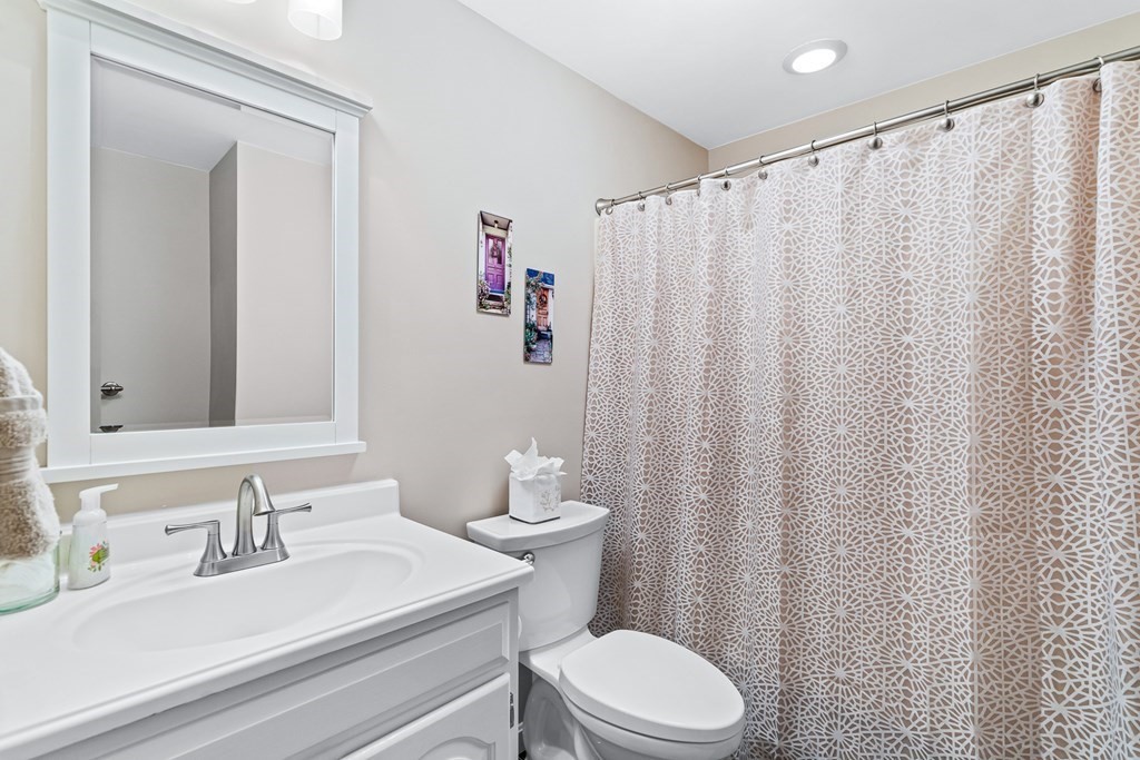 40 Fuller Pond Road Middleton, MA 01949 - Photo 23 of 42