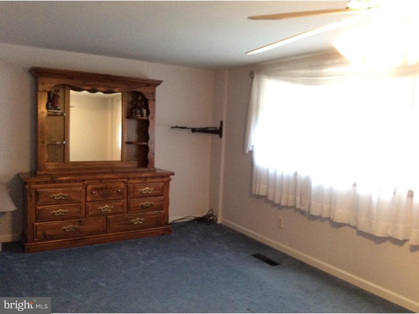 4213 Lawnside Road Philadelphia, PA 19154 - Photo 12 of 15 Bedroom - Main