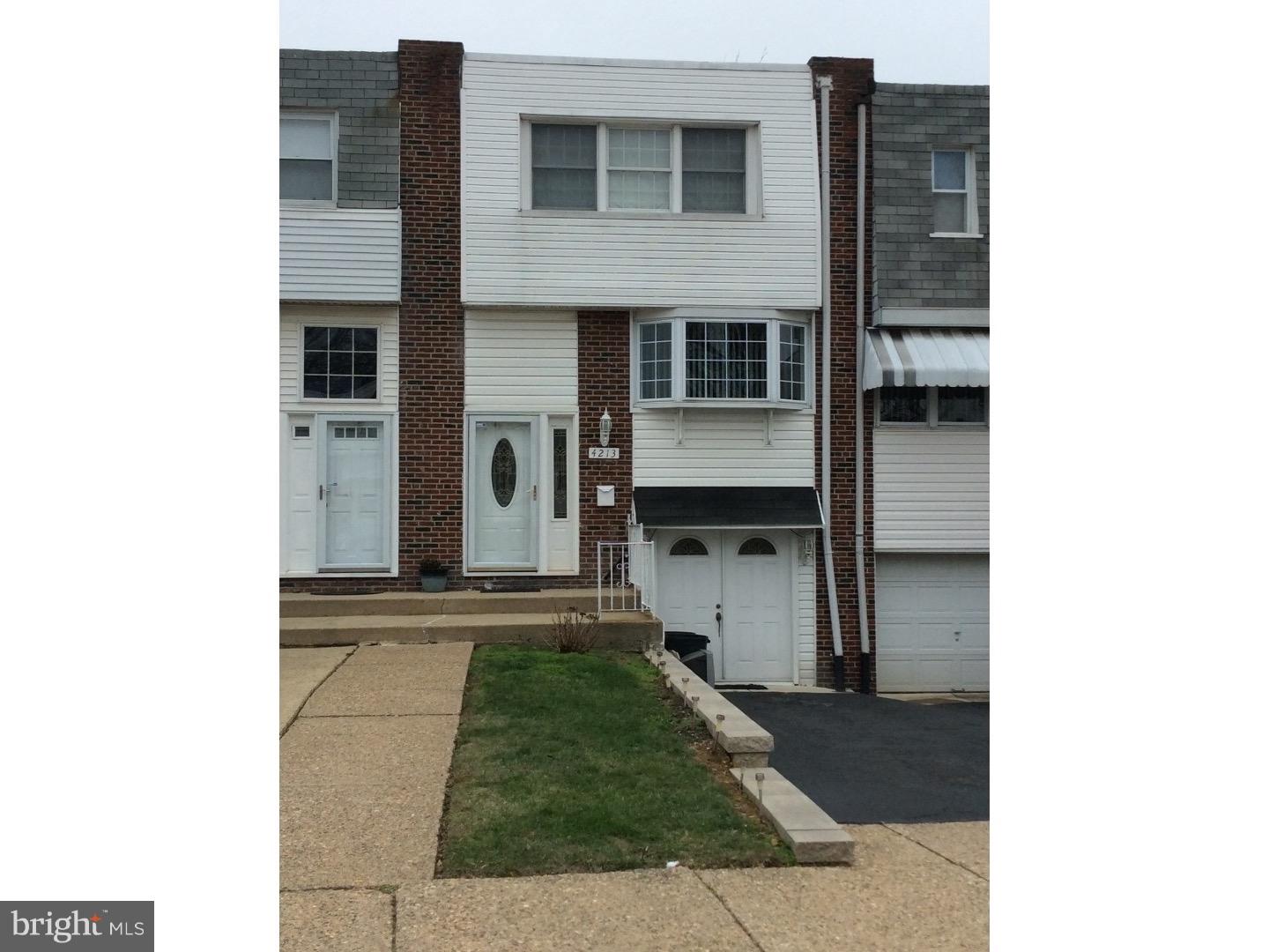 4213 Lawnside Road Philadelphia, PA 19154 - Photo 3 of 15 Exterior Front