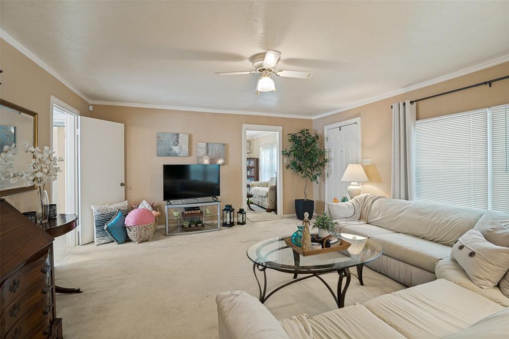 1026 South Sam Houston Road Mesquite, TX 75149 - Photo 10 of 39
