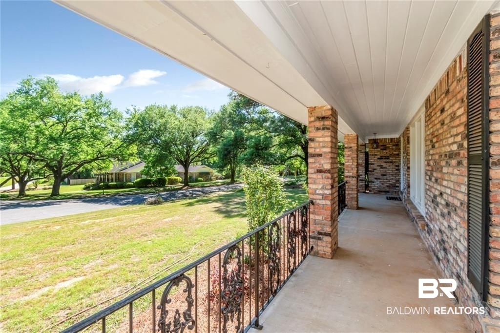 6000 Cumberland Road East Mobile, AL 36608 - Photo 2 of 28