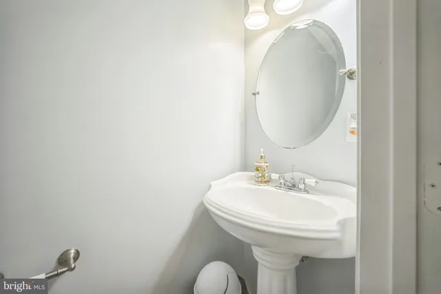 $415,000 | 15198 Wentwood Lane, Woodbridge, VA 22191