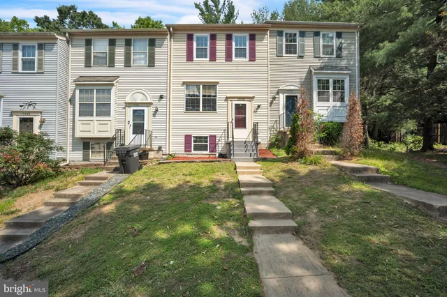 $415,000 | 15198 Wentwood Lane, Woodbridge, VA 22191
