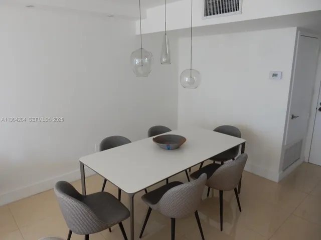 $3,350 | 1420 Brickell Bay Drive, Unit 1406D, Miami, FL 33131