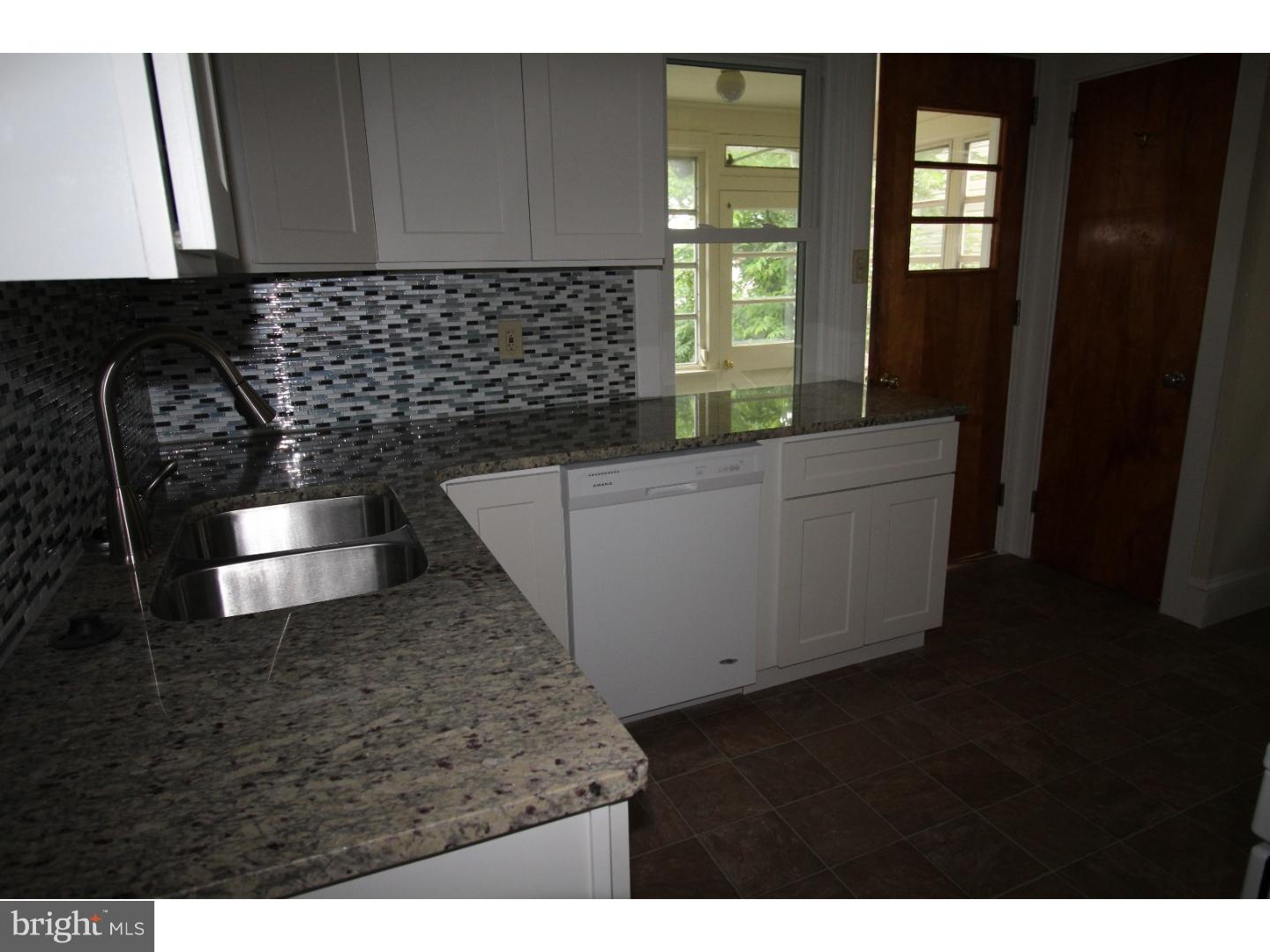 2024 Spring Street Reading, PA 19609 - Photo 5 of 25 Gallery Image 5