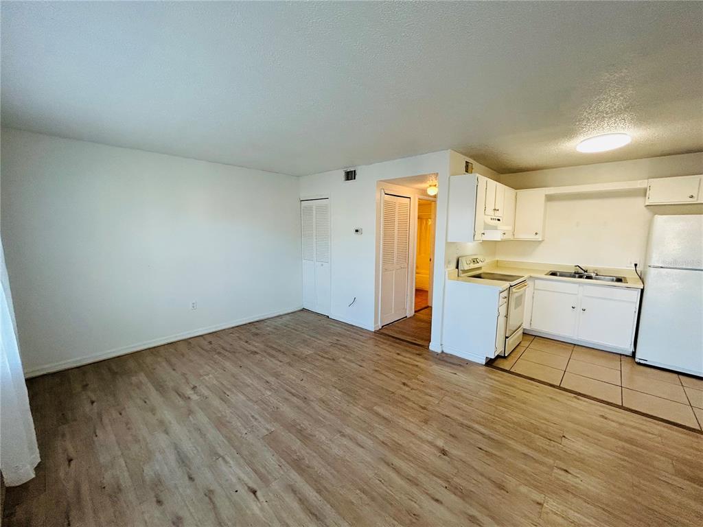 1290 9th Street, Unit 501 Daytona Beach, FL 32117 - Photo 3 of 8