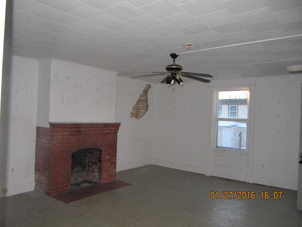 62 Fairfield Street St. Albans, VT 05478 - Photo 5 of 13