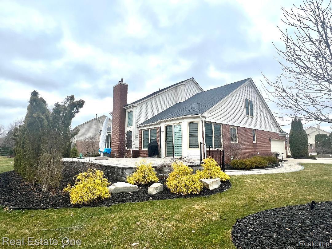 3123 Castleton Court Rochester, MI 48306 - Photo 2 of 22 Gallery Image 2