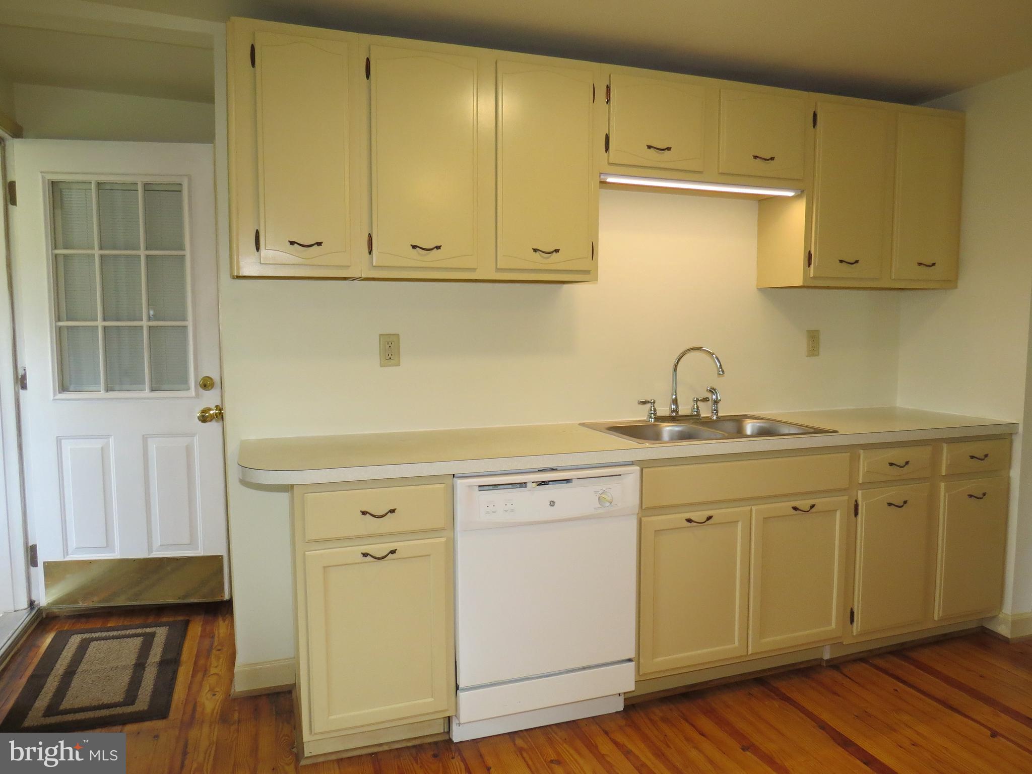 320 Ulricktown Road Littlestown, PA 17340 - Photo 3 of 52 CHARMING KITCHEN