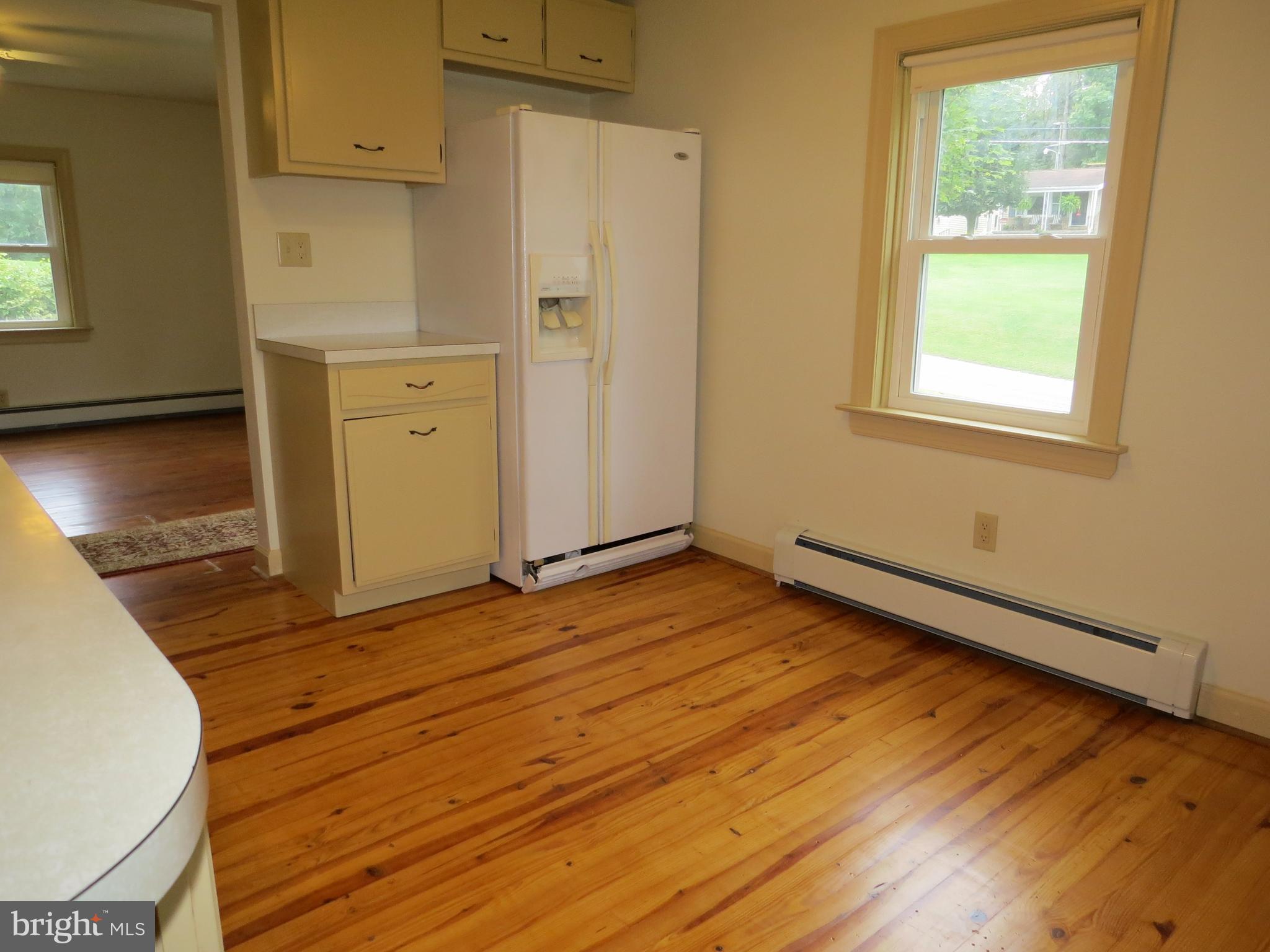 320 Ulricktown Road Littlestown, PA 17340 - Photo 4 of 52 BRIGHT KITCHEN