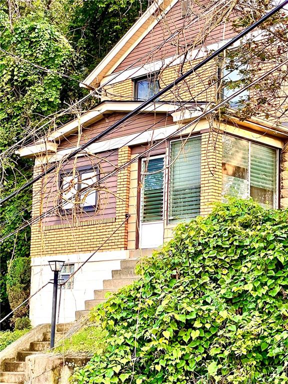 2994 Roland Pittsburgh, PA 15227 - Photo 1 of 22 Gallery Image 1