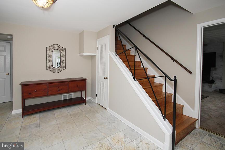 10703 Glenwild Road Silver Spring, MD 20901 - Photo 16 of 26 Interior (General)