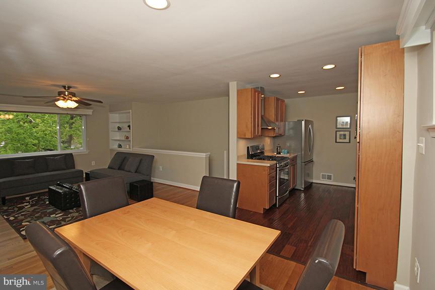 10703 Glenwild Road Silver Spring, MD 20901 - Photo 6 of 26 Dining Room