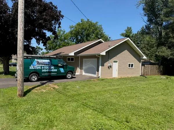 $315,000 | W1048 Geranium Road, Bloomfield, WI 53128