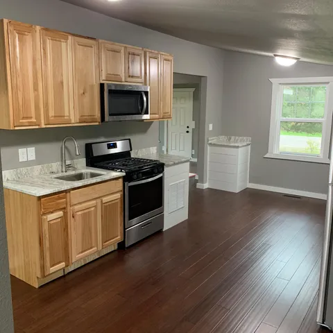 $1,800 | 4362 Green Gables Road, Brainerd, MN 56401