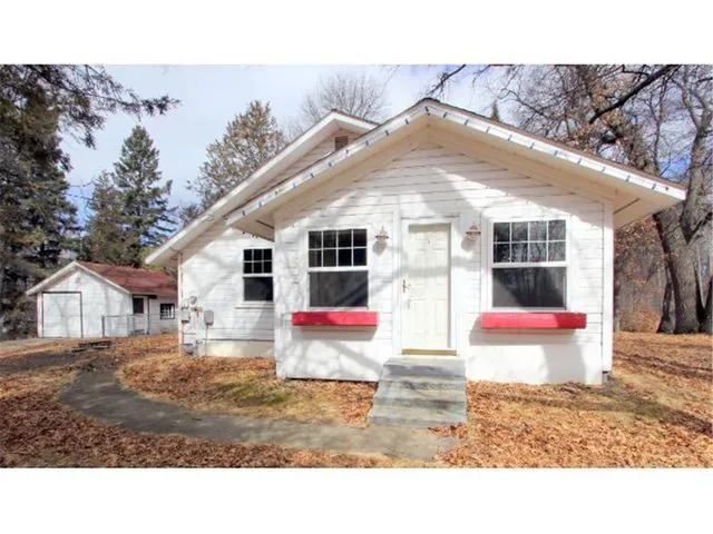 $1,800 | 4362 Green Gables Road, Brainerd, MN 56401