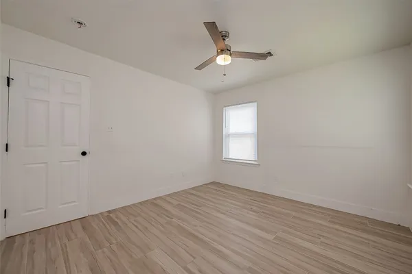 $1,985 | 915 Adele Street, Houston, TX 77009