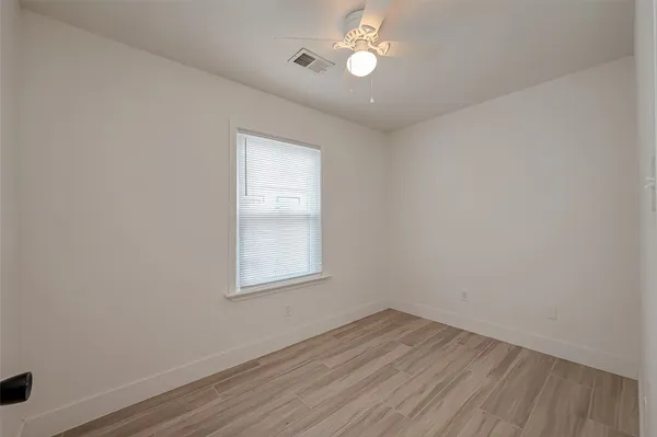 $1,985 | 915 Adele Street, Houston, TX 77009