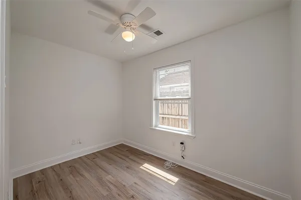 $1,985 | 915 Adele Street, Houston, TX 77009