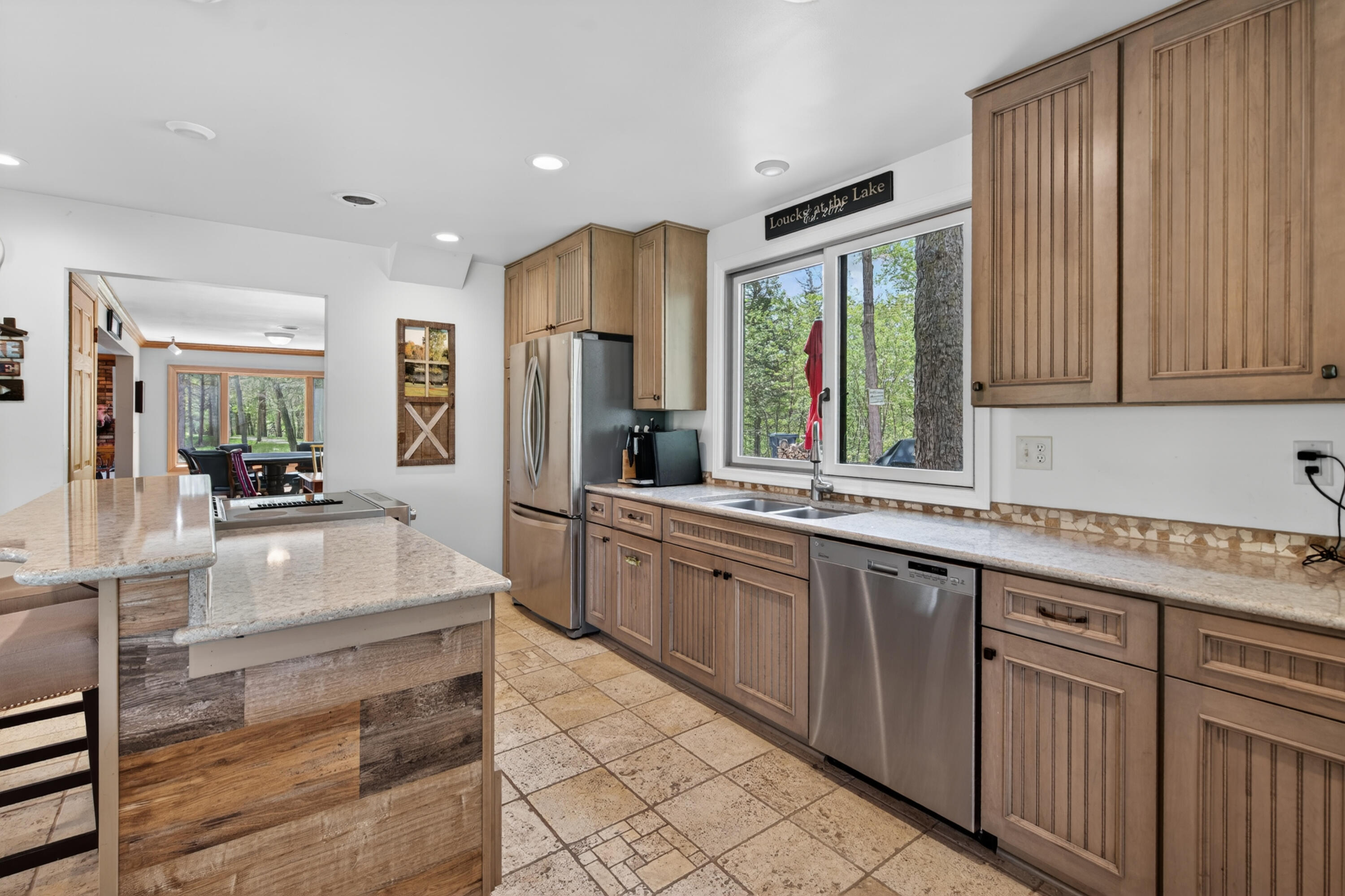 6215 Riesch Road West Bend, WI 53095 - Photo 3 of 66 DSC03198